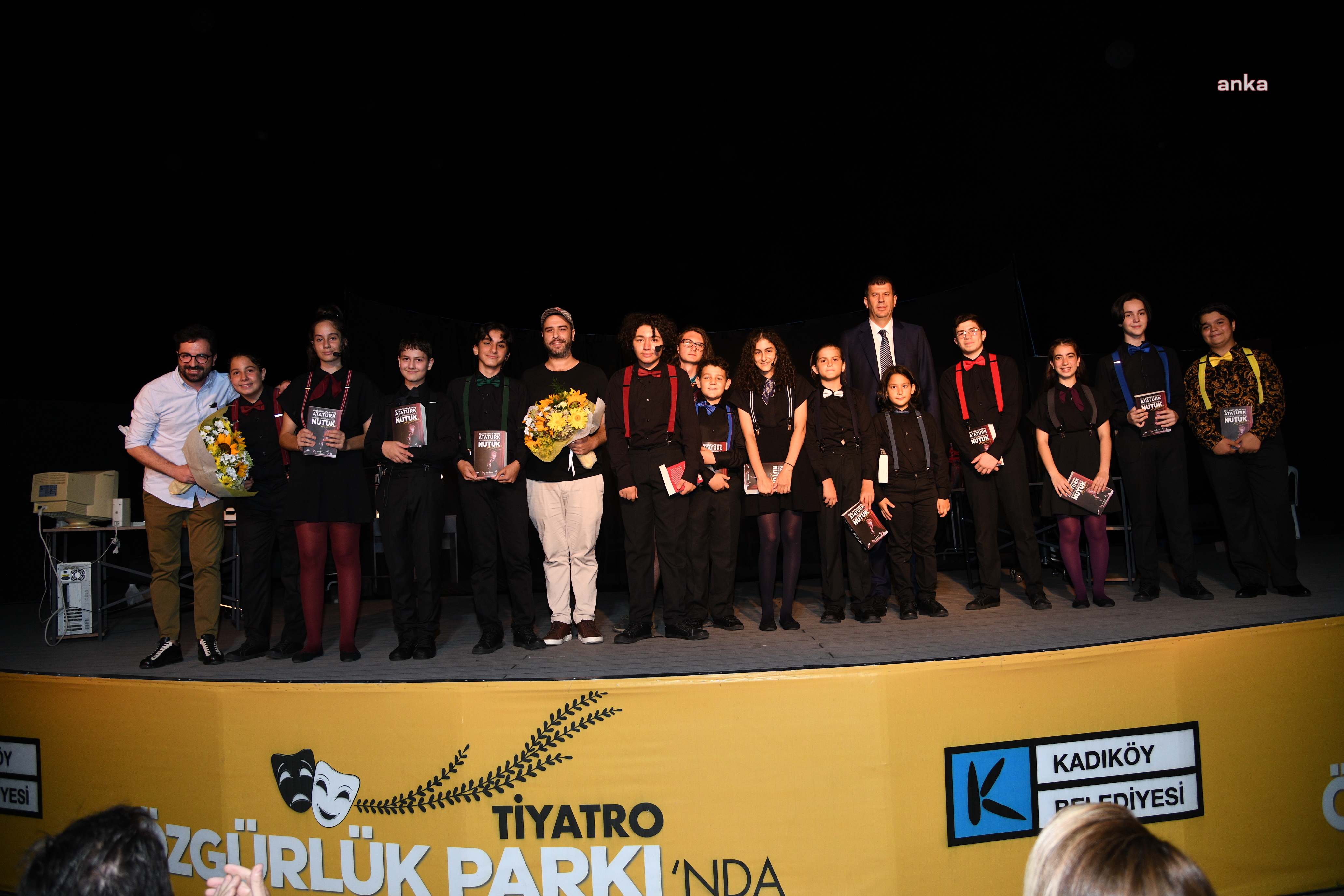 1 EYLÜL DÜNYA BARIŞ GÜNÜNDE KADIKÖYLÜ ÇOCUKLARDAN BÜYÜKLERE MESAJ