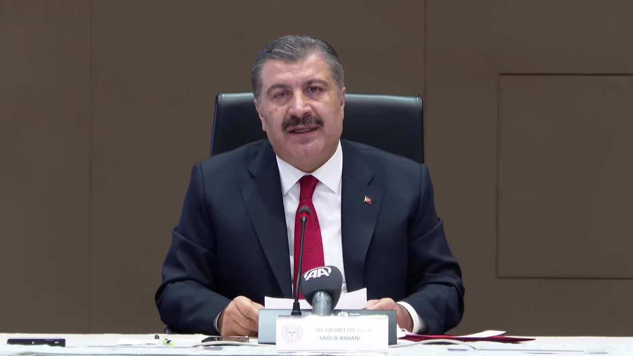 BAKAN KOCA: VAKALARIN YÜZDE 81’İ TAM AŞI OLMAYAN KİŞİLER, VEFAT EDENLERİN YÜZDE 90’I HİÇ AŞI OLMAMIŞ VEYA AŞILARI EKSİK KİŞİLER