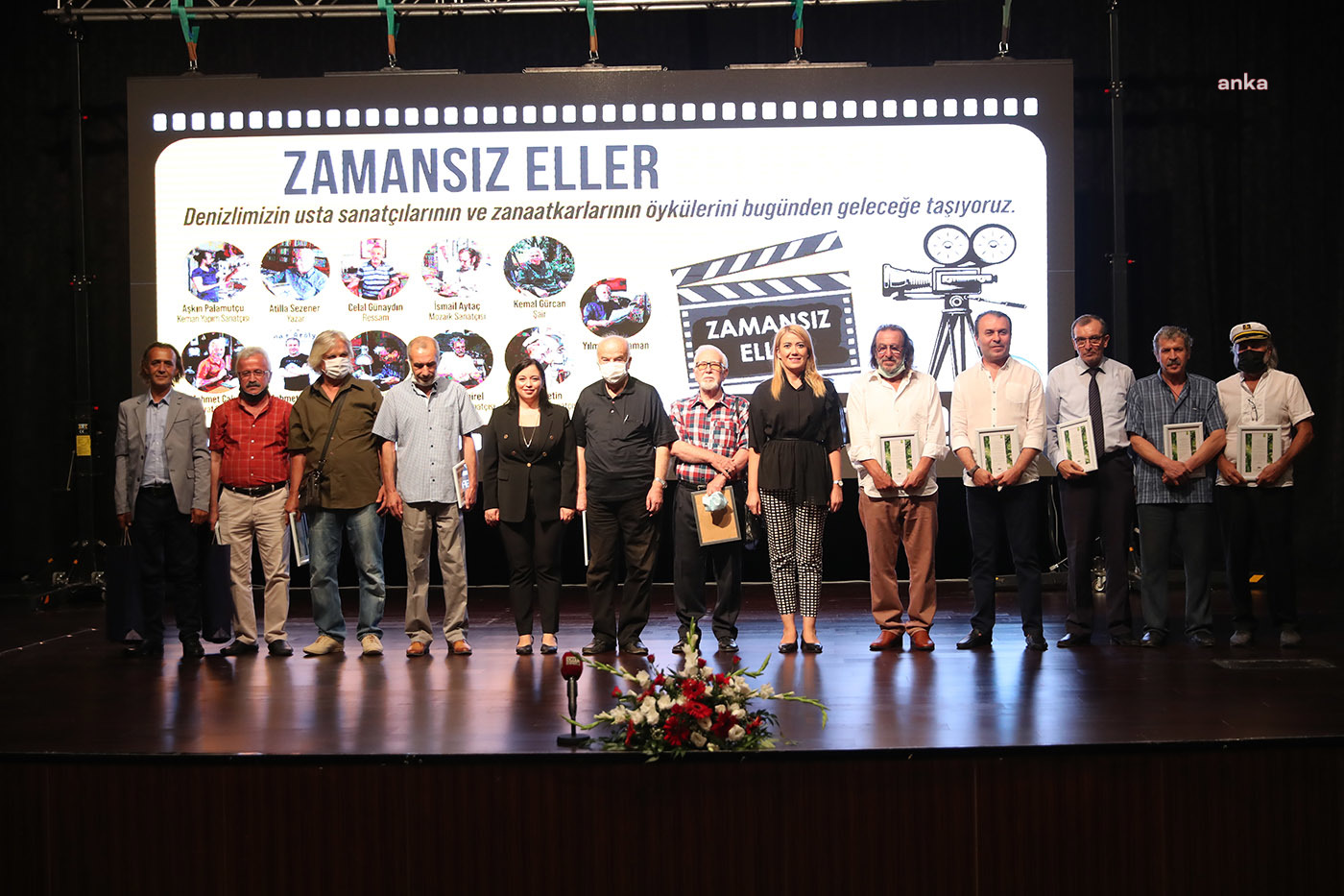 MERKEZEFENDİ BELEDİYESİ TARAFINDAN HAZIRLANAN "ZAMANSIZ ELLER" BELGESELİ SANATSEVERLERLE BULUŞTU