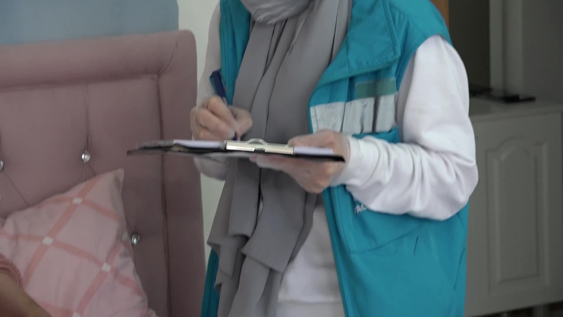 ESENYURT BELEDİYESİ BİN 457 ADET GIDA KOLİSİNİ İHTİYAÇ SAHİPLERİYLE BULUŞTURDU