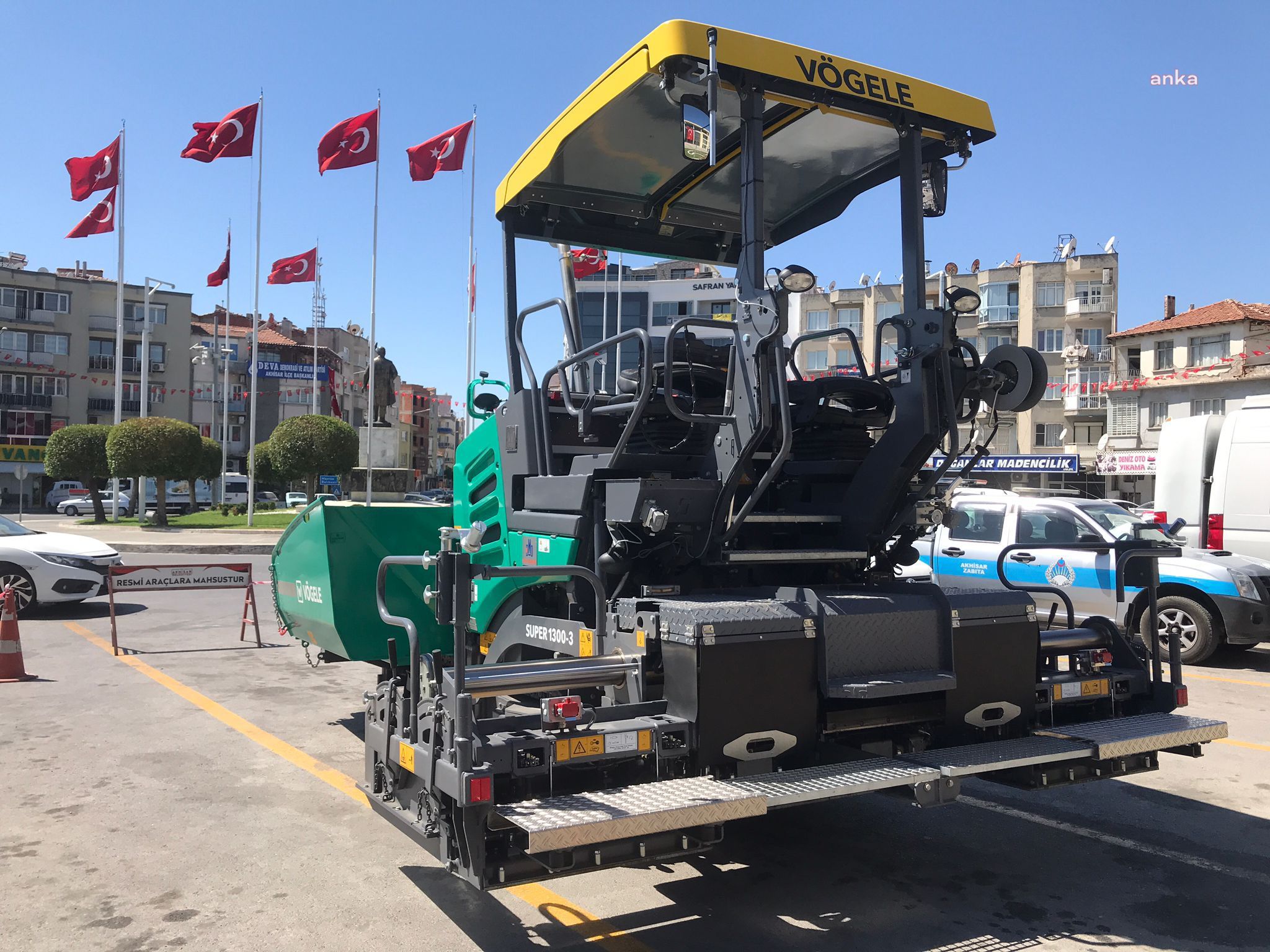 AKHİSAR BELEDİYESİ ASFALT SERME MAKİNESİ SATIN ALDI