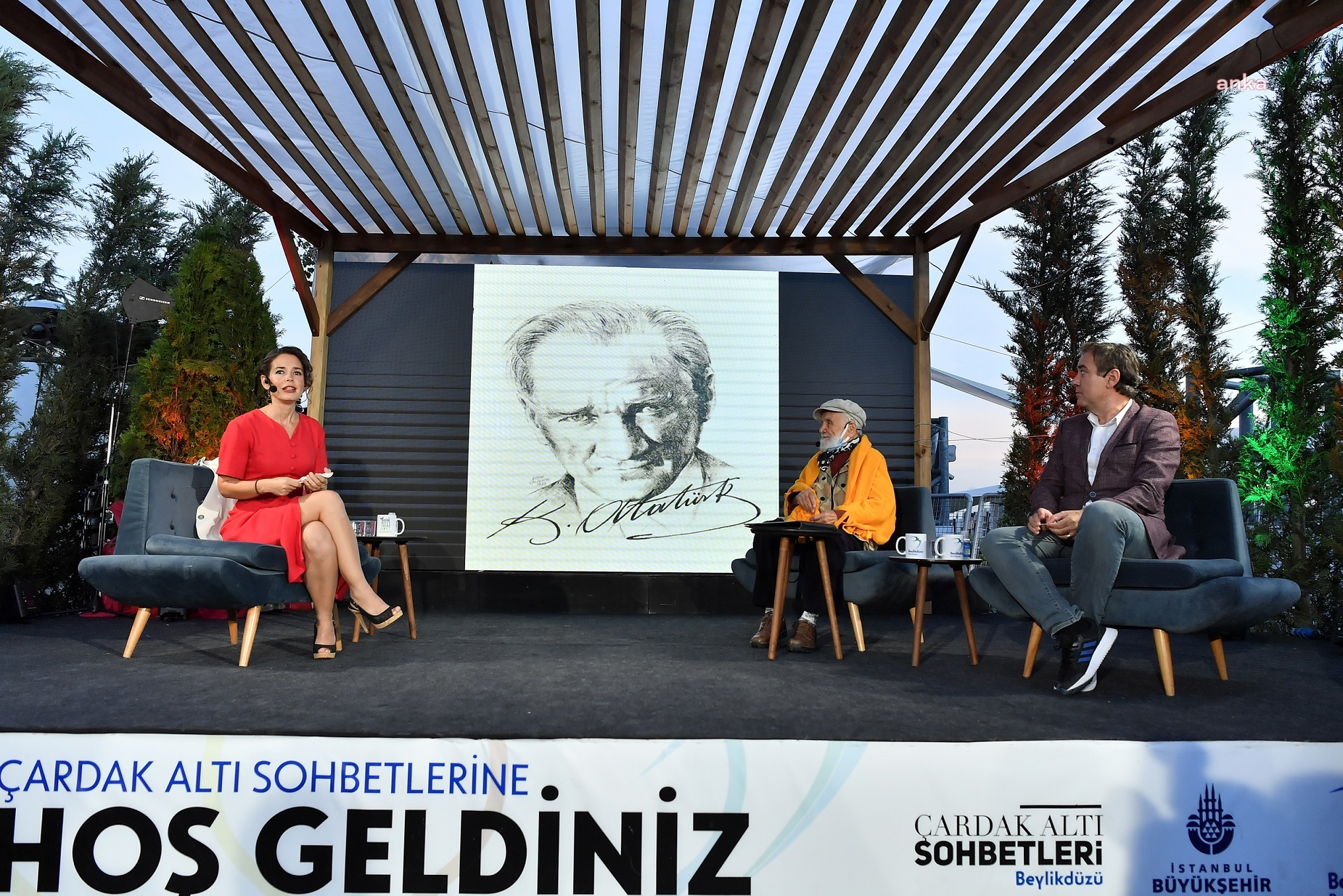 ETEM ÇALIŞKAN VE SİNAN MEYDAN BEYLİKDÜZÜ'NDE ATATÜRK'Ü ANLATTI