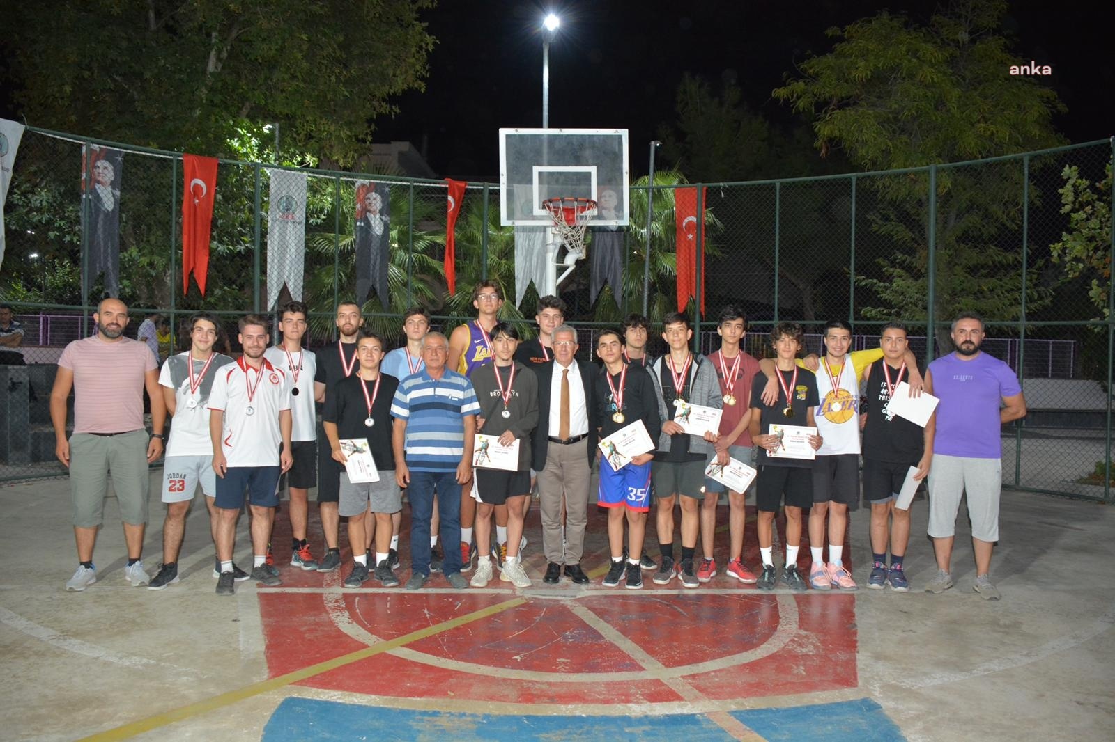ÖDEMİŞ’TE SOKAK BASKETBOLU’NDA FİNAL HEYECANI