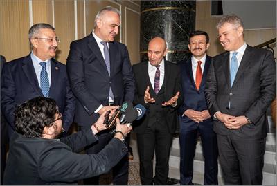 TUNÇ SOYER, KÜLTÜR VE TURİZM BAKANI ERSOY İLE GÖRÜŞTÜ