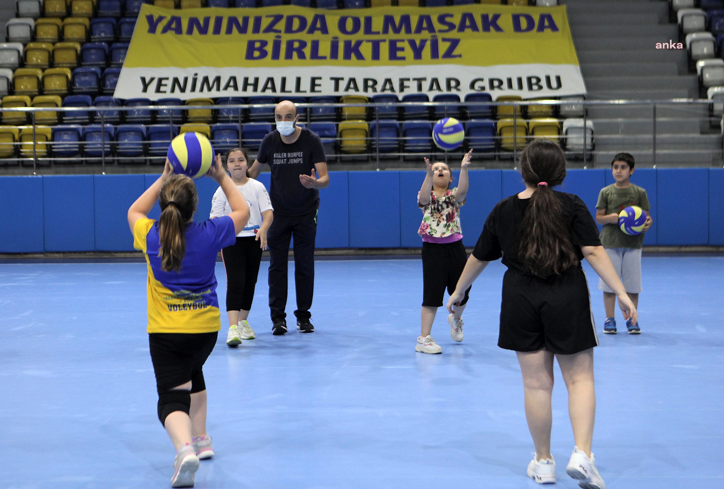 YENİMAHALLE SPOR AKADEMİSİ’NDE EĞİTİMLER SÜRÜYOR