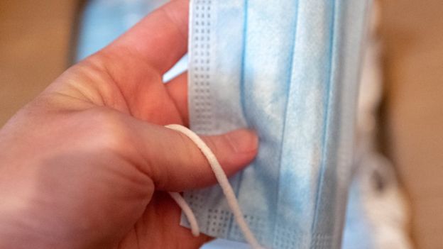 YURT DIŞINA KAÇAK YOLLA GÖNDERİLEN MASKELERE EL KONULDU