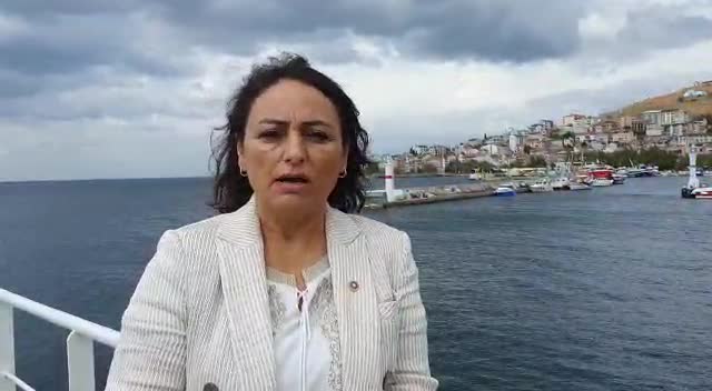 BÜYÜKADA'DAN MARMARA'YA DALAN CHP'Lİ ŞEVKİN: MÜSİLAJ YÜZEYDEN TEMİZLENDİ ANCAK DENİZ DİBİNDE CANLILARIN ÜZERİNİ KAPLAMIŞ DURUMDA