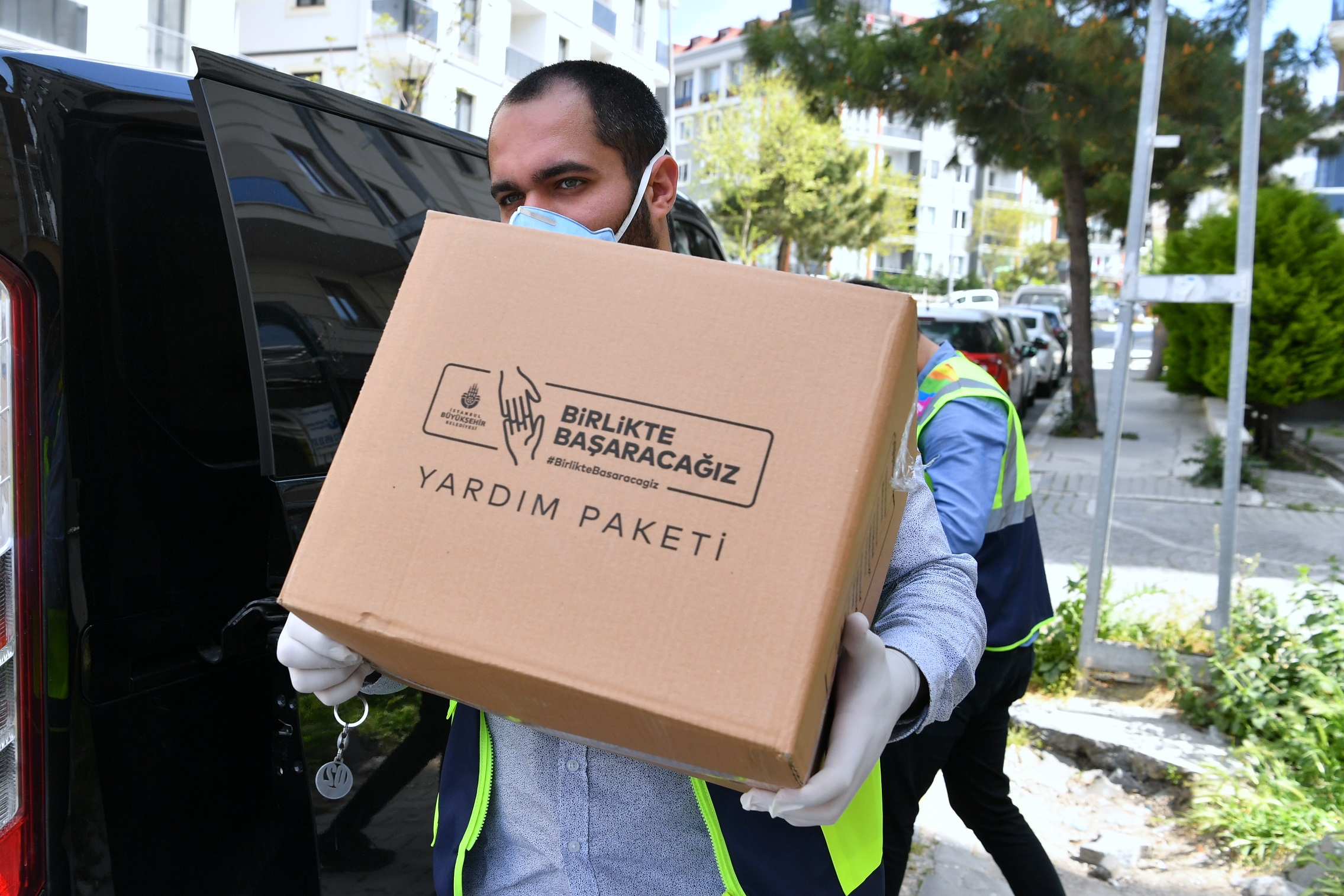 BEYLİKDÜZÜ BELEDİYESİ YARDIMLAŞMA RUHUNU YAŞATIYOR