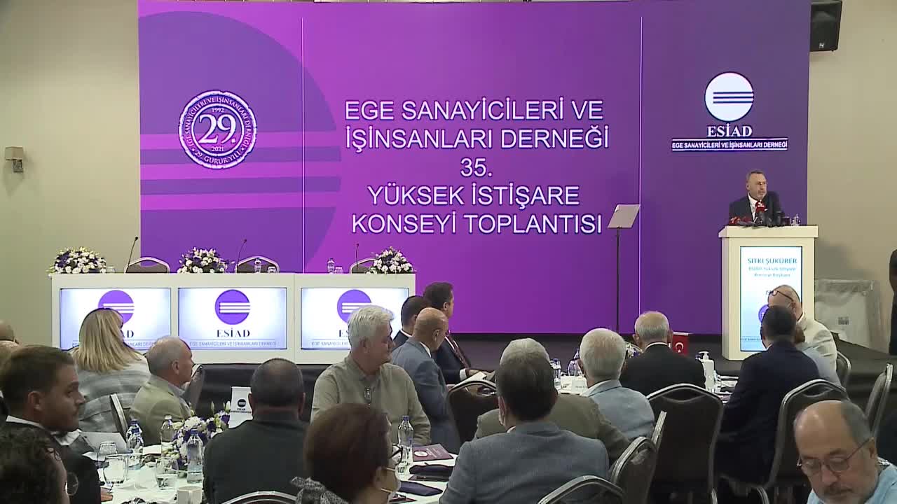 KILIÇDAROĞLU, İZMİR'DE ESİAD YÜKSEK İSTİŞARE KONSEYİ TOPLANTISINA KATILDI