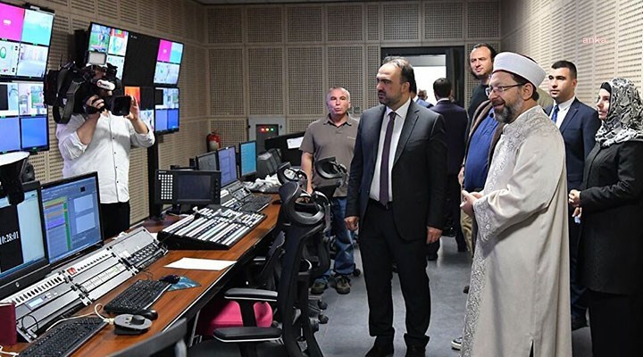 DİYANET'TEN "MEB SERTİFİKALI" SPİKER İLANI!