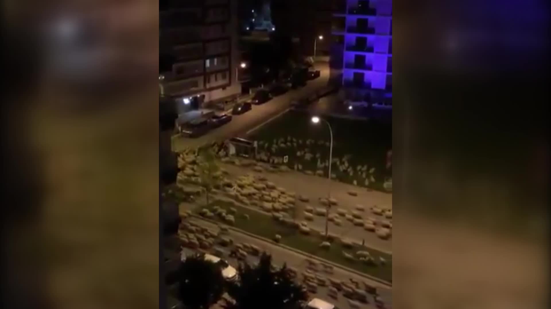 SAMSUN'DA GECE YARISI CADDEDEN KOYUN SÜRÜSÜ GEÇTİ