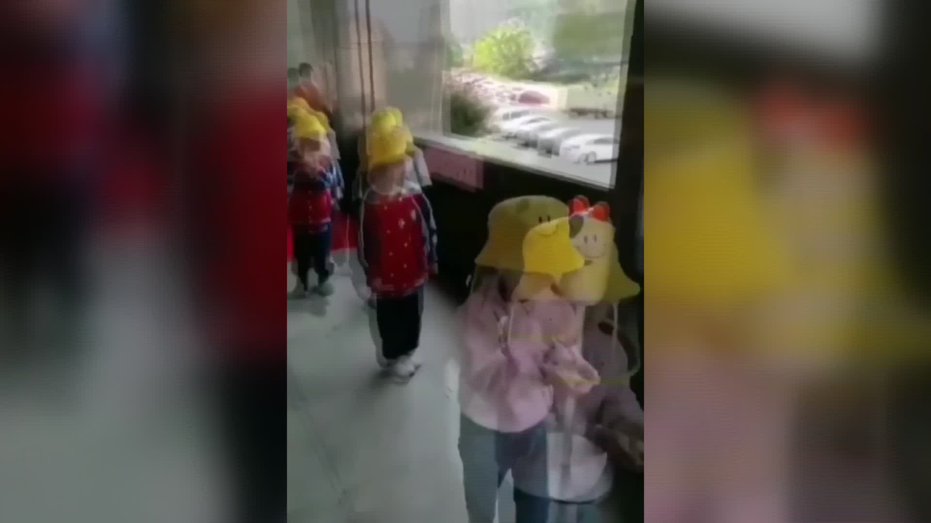 ÇİN'DE ÖĞRENCİLER  EĞİTİME  BÖYLE BAŞLADI