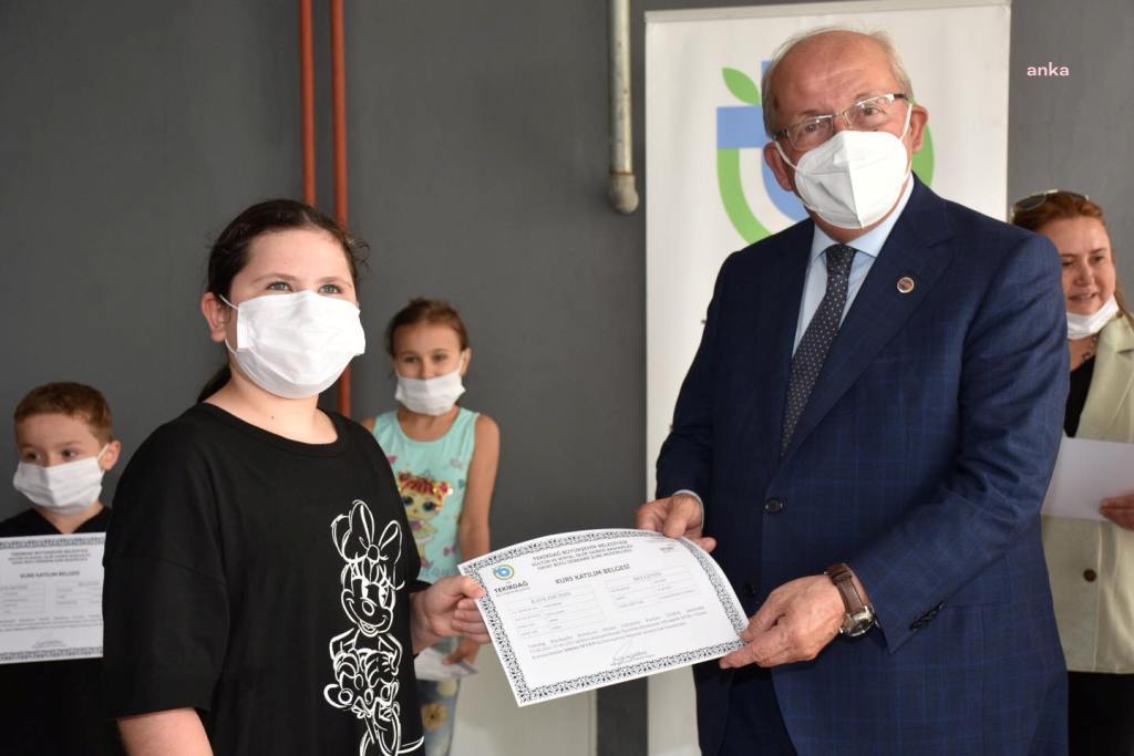 TEKİRDAĞ BÜYÜKŞEHİR BELEDİYESİ'NDEN GELECEĞİN YÜZÜCÜLERİNE SERTİFİKA