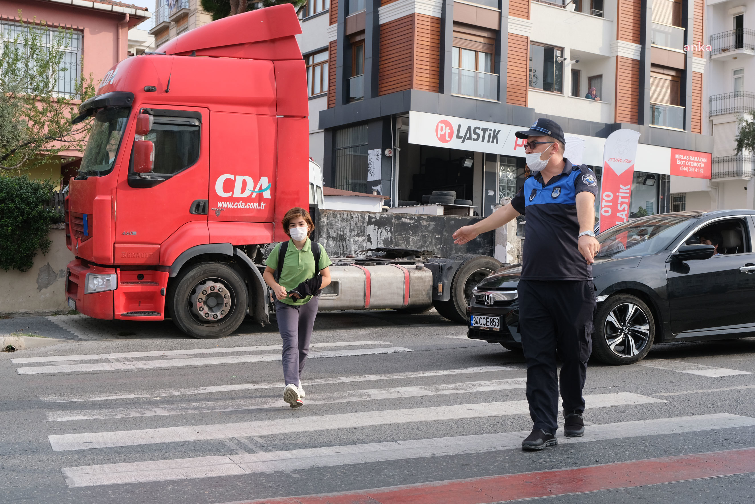 ZABITAYLA ARTIK MALTEPE'DE OKUL ÖNLERİ DAHA GÜVENLİ