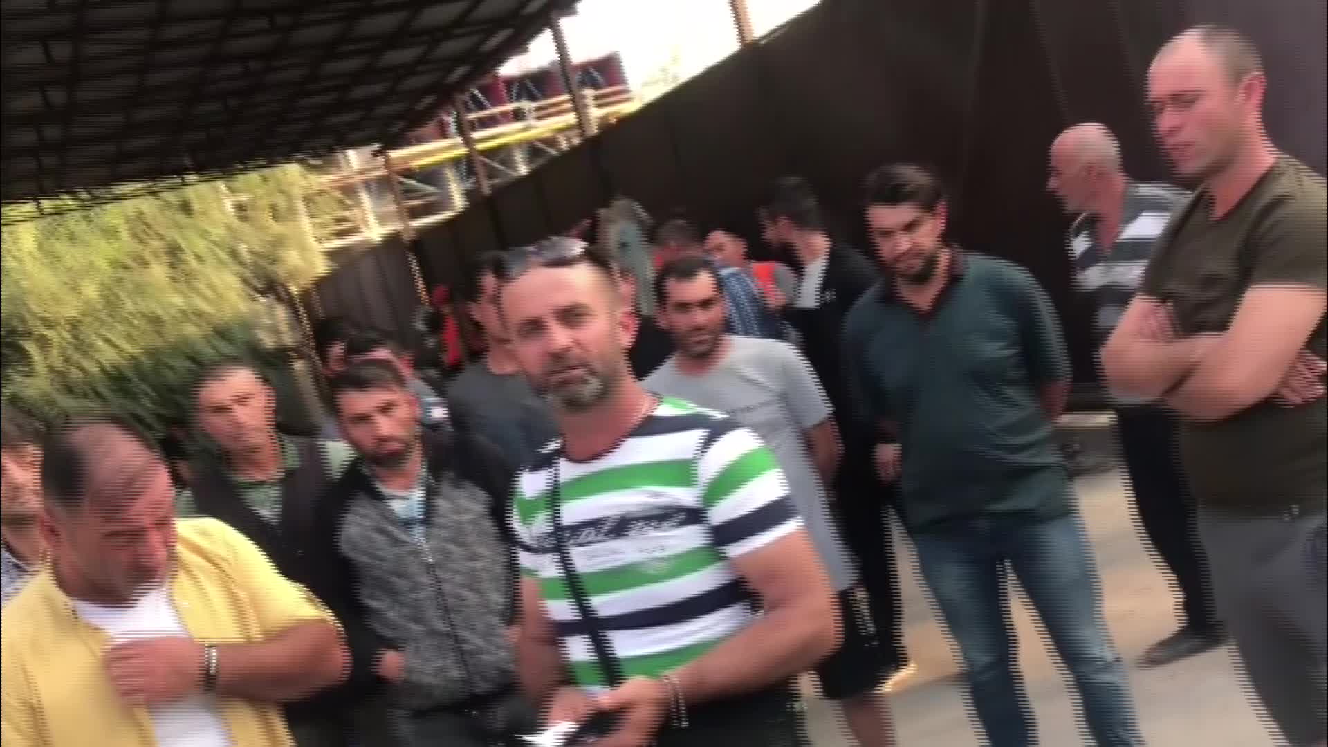KAZAKİSTAN’DA İŞVEREN TARAFINDAN MAĞDUR EDİLEN 70 İŞÇİ YURDA DÖNÜŞ İÇİN YARDIM İSTEDİ