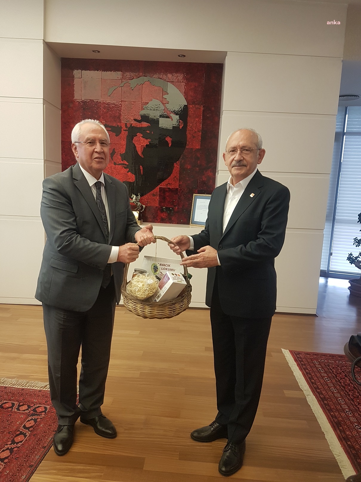 KARABAĞLAR BELEDİYE BAŞKANI SELVİTOPU'DAN KILIÇDAROĞLU'NA ZİYARET