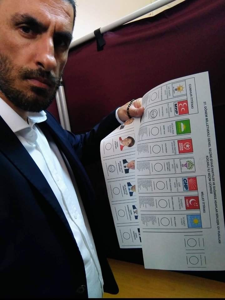 MHP İZMİT İLÇE YÖNETİCİSİ, PARTİYE DÖNENLERDEN OYUNU MHP'YE VERDİĞİNİ KANITLAMASINI İSTEDİ