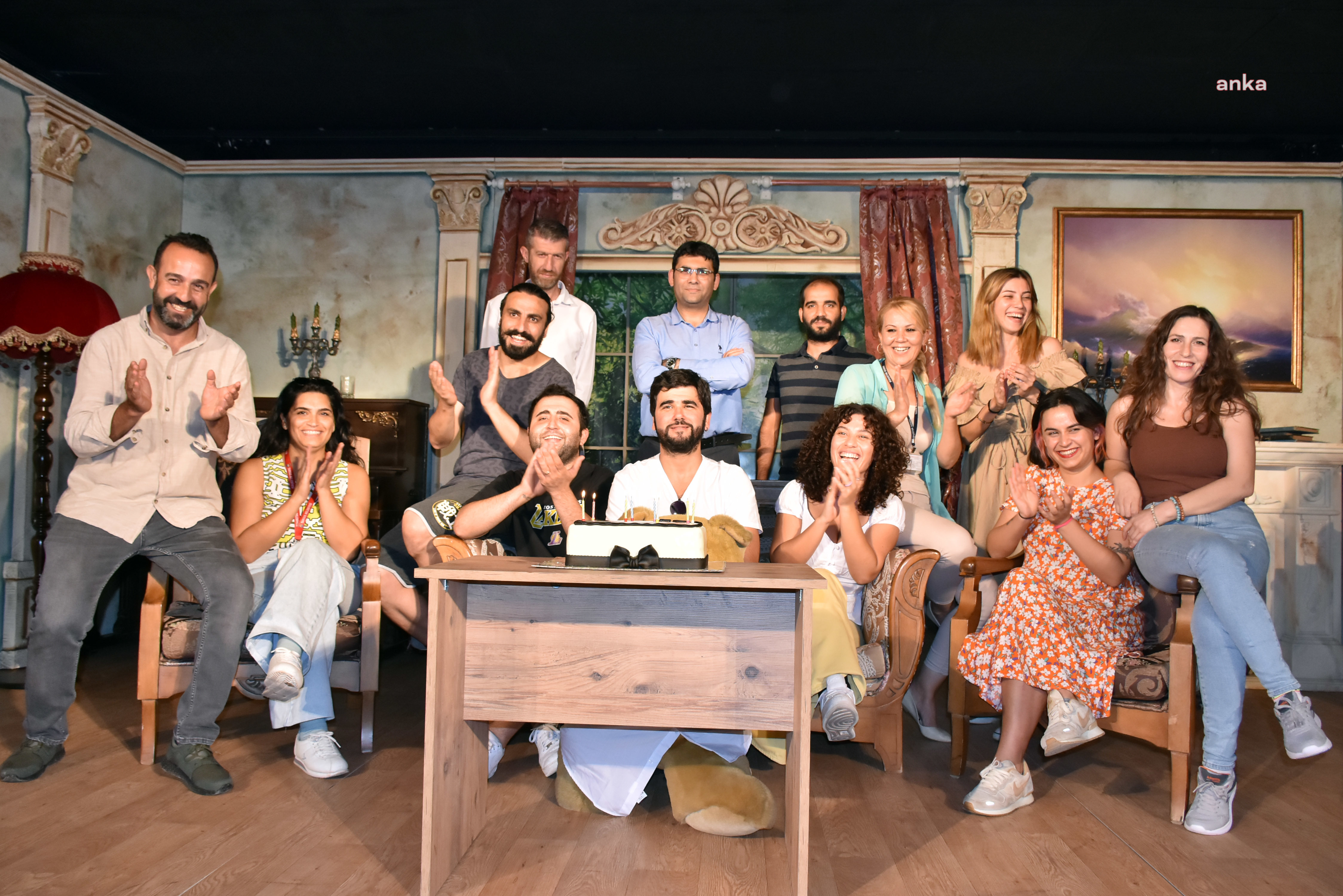TARSUS ŞEHİR TİYATROSU, ÇEHOV VODVİL OYUNUYLA 25. KEZ SEYİRCİYLE BULUŞTU