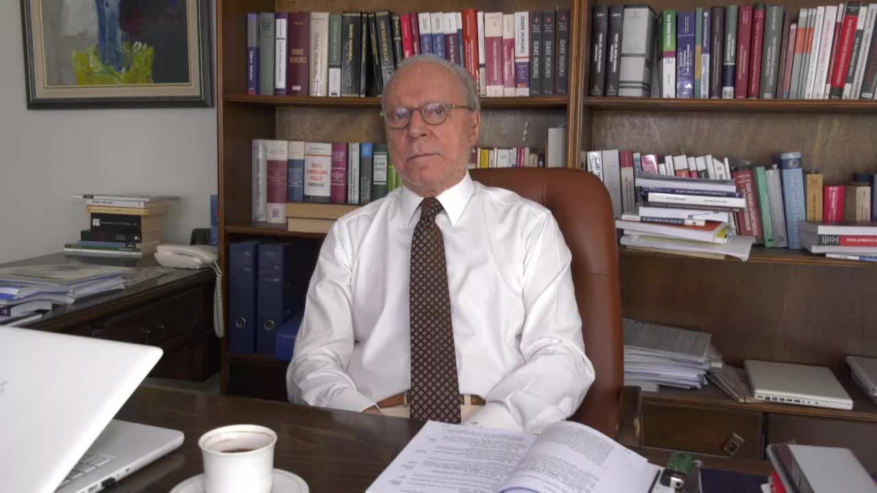 AŞI KARŞITLARININ İKİNCİ MİTİNGİ ANKARA’DA: "GECE MUSİKİ YASAK, AŞI KARŞITI MİTİNG SERBEST"