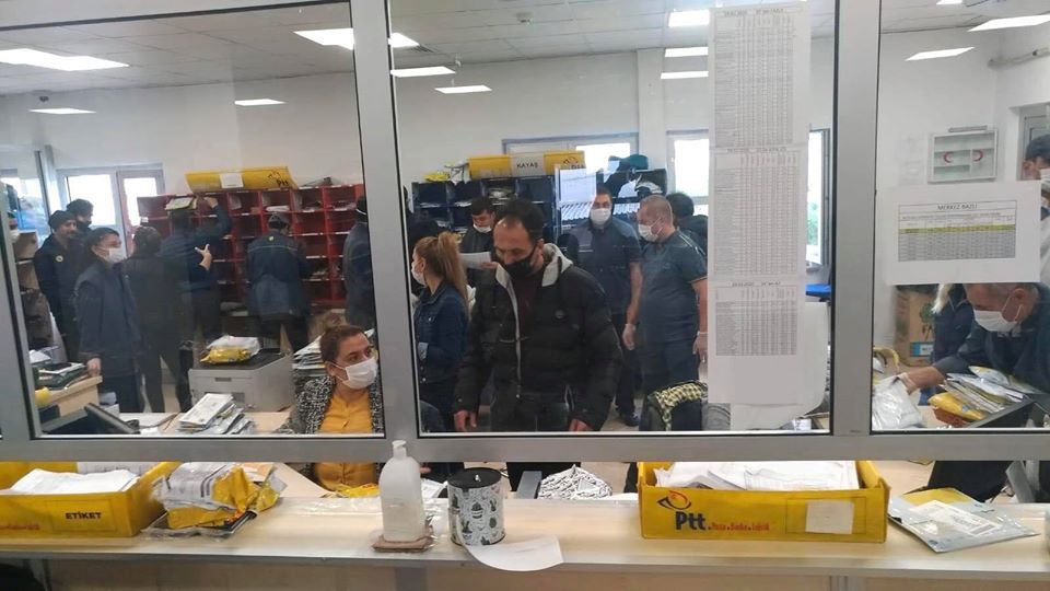 KORONAVİRÜS TESPİT EDİLEN PTT MERKEZLERİ KAPATILDI
