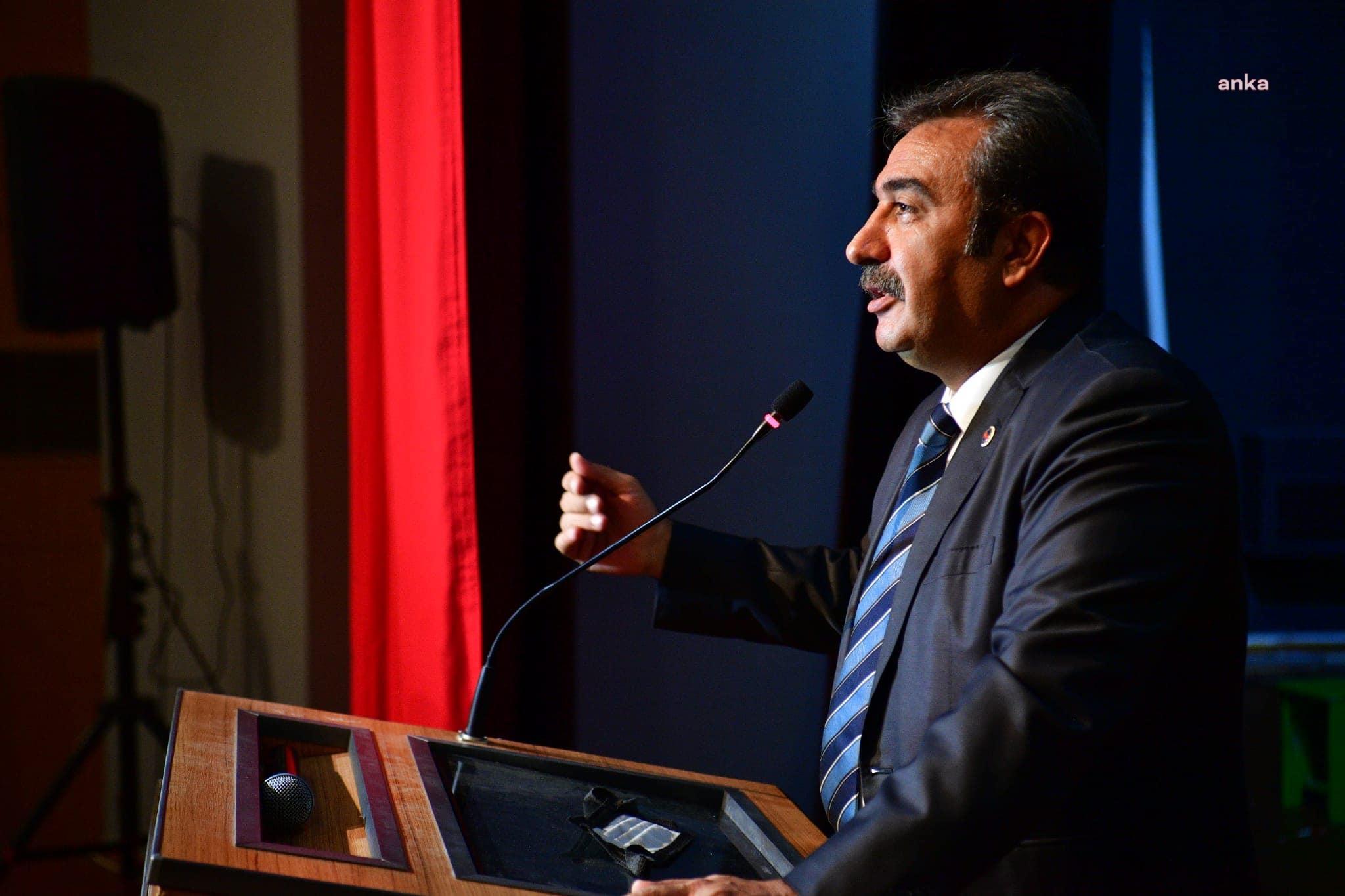 ÇUKUROVA'DA YÜZÜNCÜYIL KADIN ÜRÜNLERİ PAZARI AÇILDI