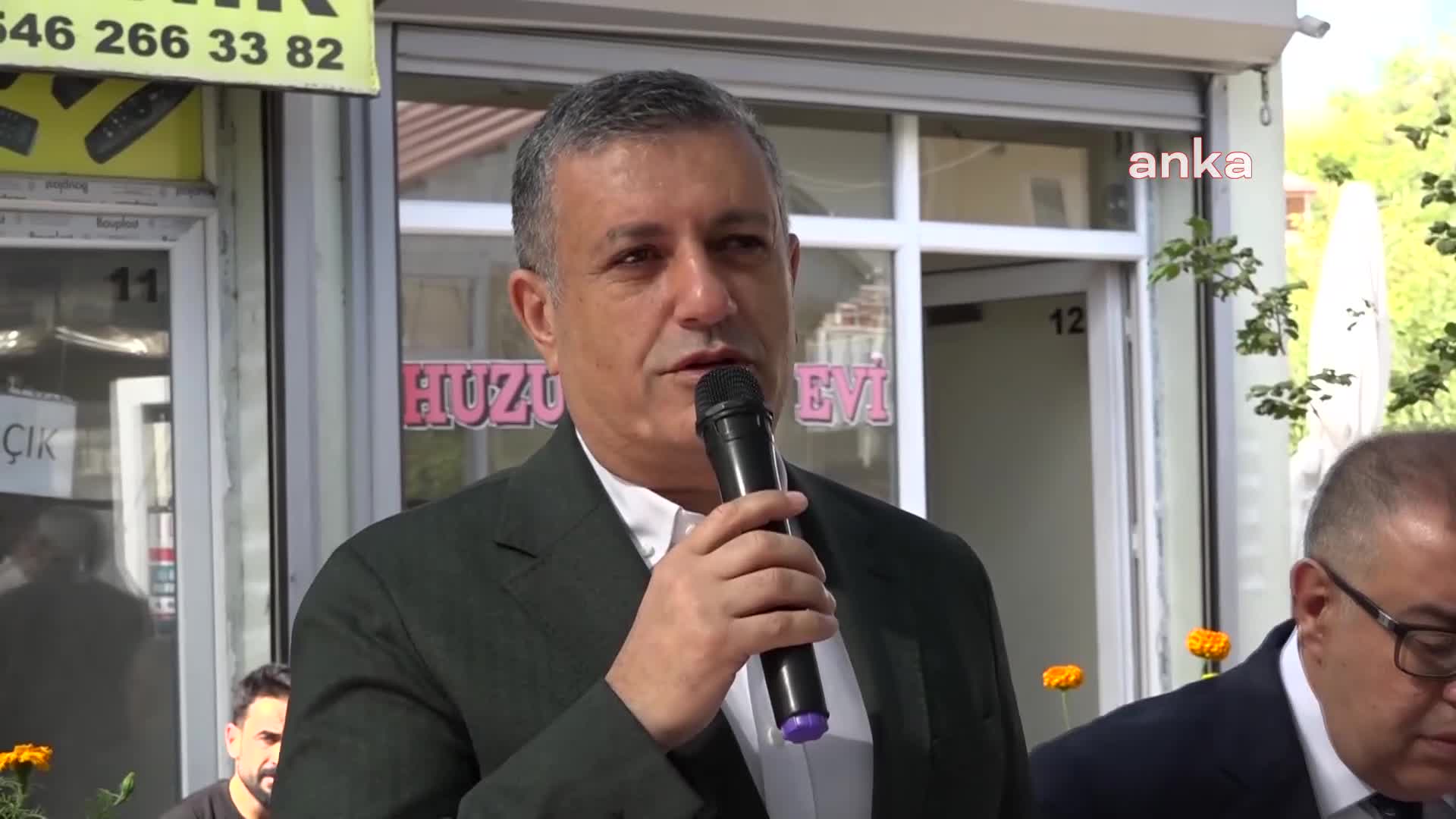 ESENYURT BELEDİYE BAŞKANI KEMAL DENİZ BOZKURT, VAN’DA SEL BÖLGESİNİ ZİYARET ETTİ