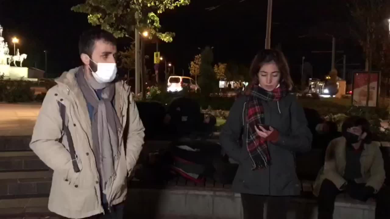 ESKİŞEHİR’DE ÜNİVERSİTE ÖĞRENCİSİ: “GELECEKSİZLİKLE BOĞUŞURKEN… BARINMA İSTİYORUZ”