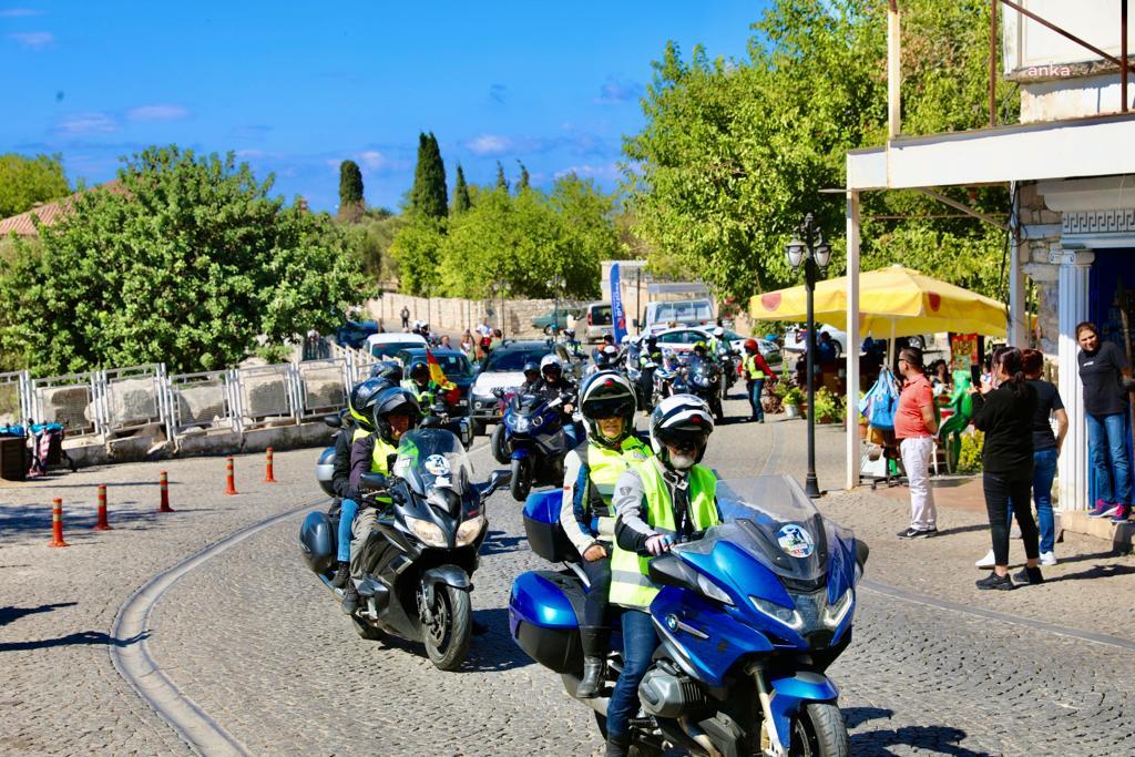 DÜNYA MOTOSİKLET SÜRÜCÜLERİ DİDİM’İ ZİYARET ETTİ