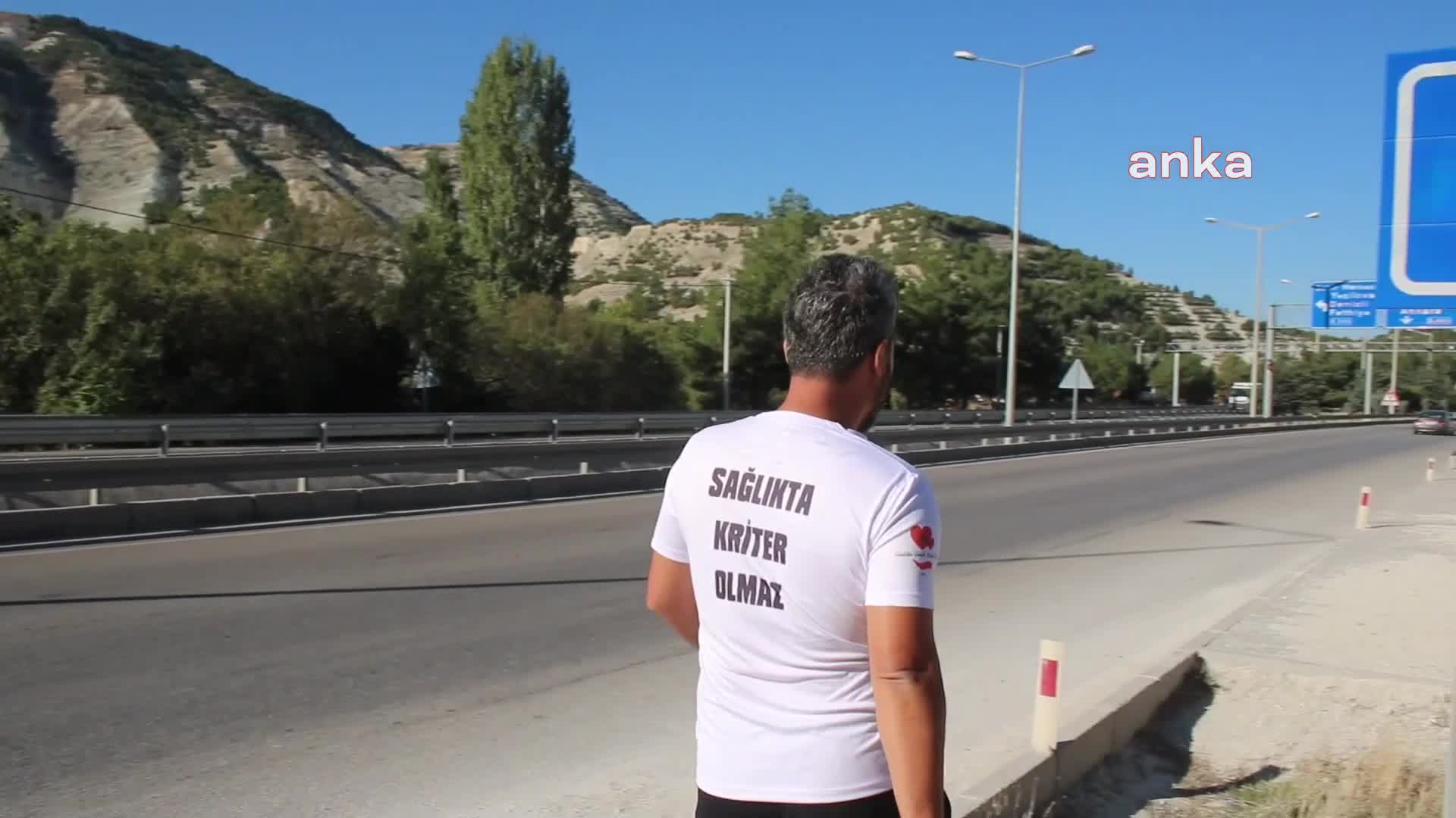 SMA HASTALARI İÇİN ANKARA'YA YÜRÜYOR, 3 GÜNDE BURDUR'A VARDI: "ÇOCUKLARIMIZ TEKER TEKER HER GÜN ÖLÜYOR. NEDEN KRİTER KOYUYORUZ?"