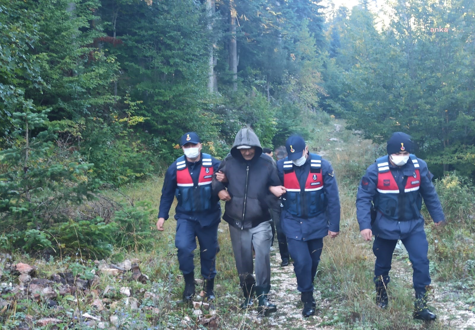 KASTAMONU'DA MANTAR TOPLARKEN ORMANDA KAYBOLAN ŞAHIS BULUNDU