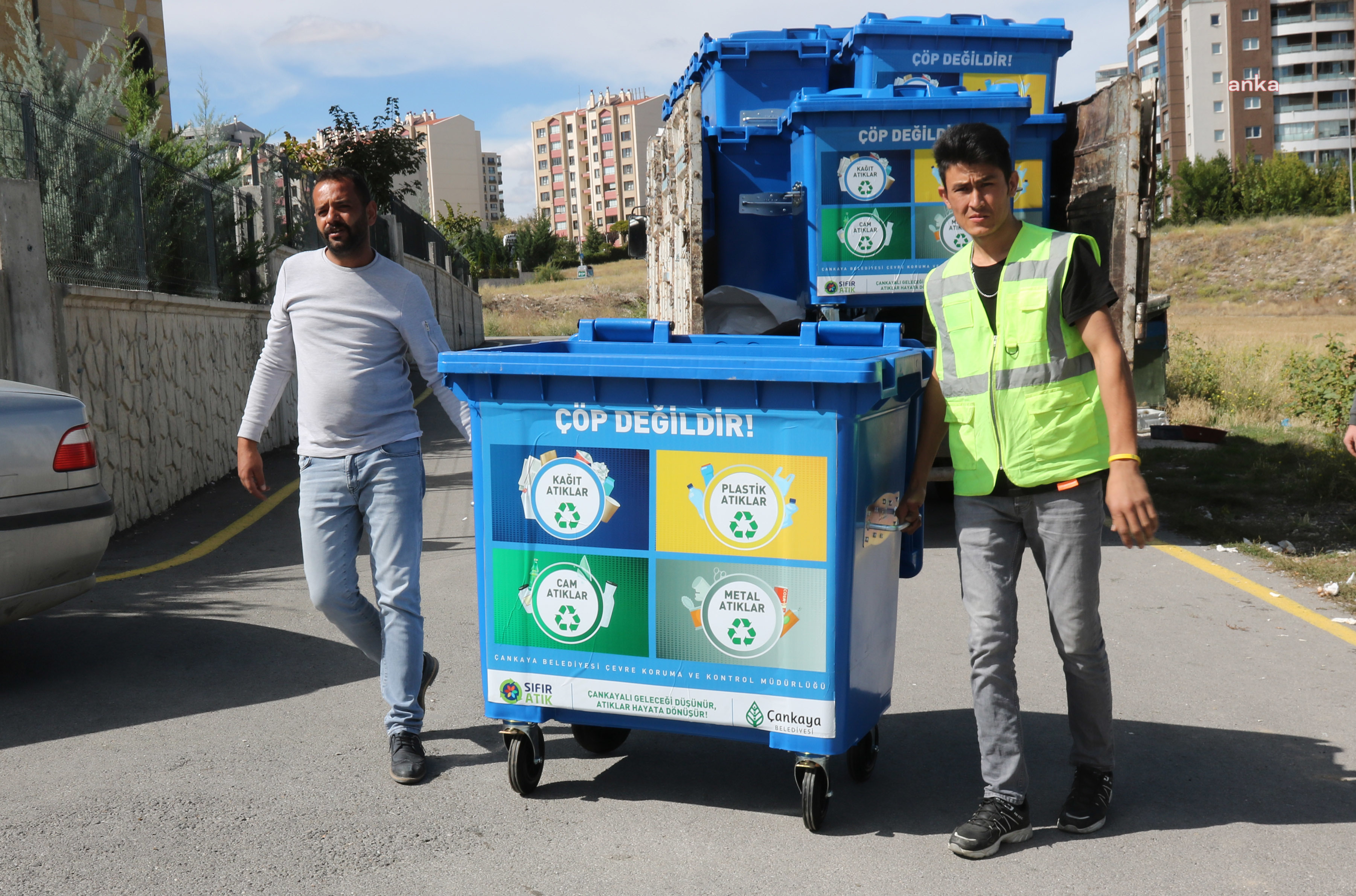 ÇANKAYA BELEDİYESİ'NDEN "SIFIR ATIK"A KONTEYNER DESTEĞİ