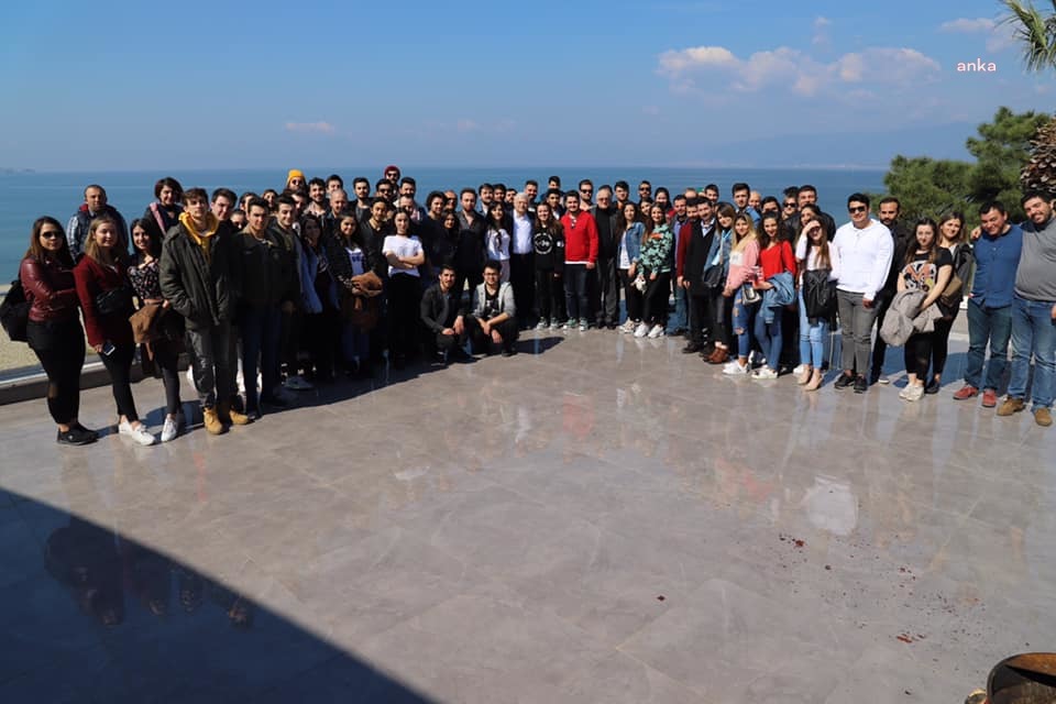 BURHANİYE BELEDİYESİ'NDEN ÜNİVERSİTE ÖĞRENCİLERİNE BURS MÜJDESİ