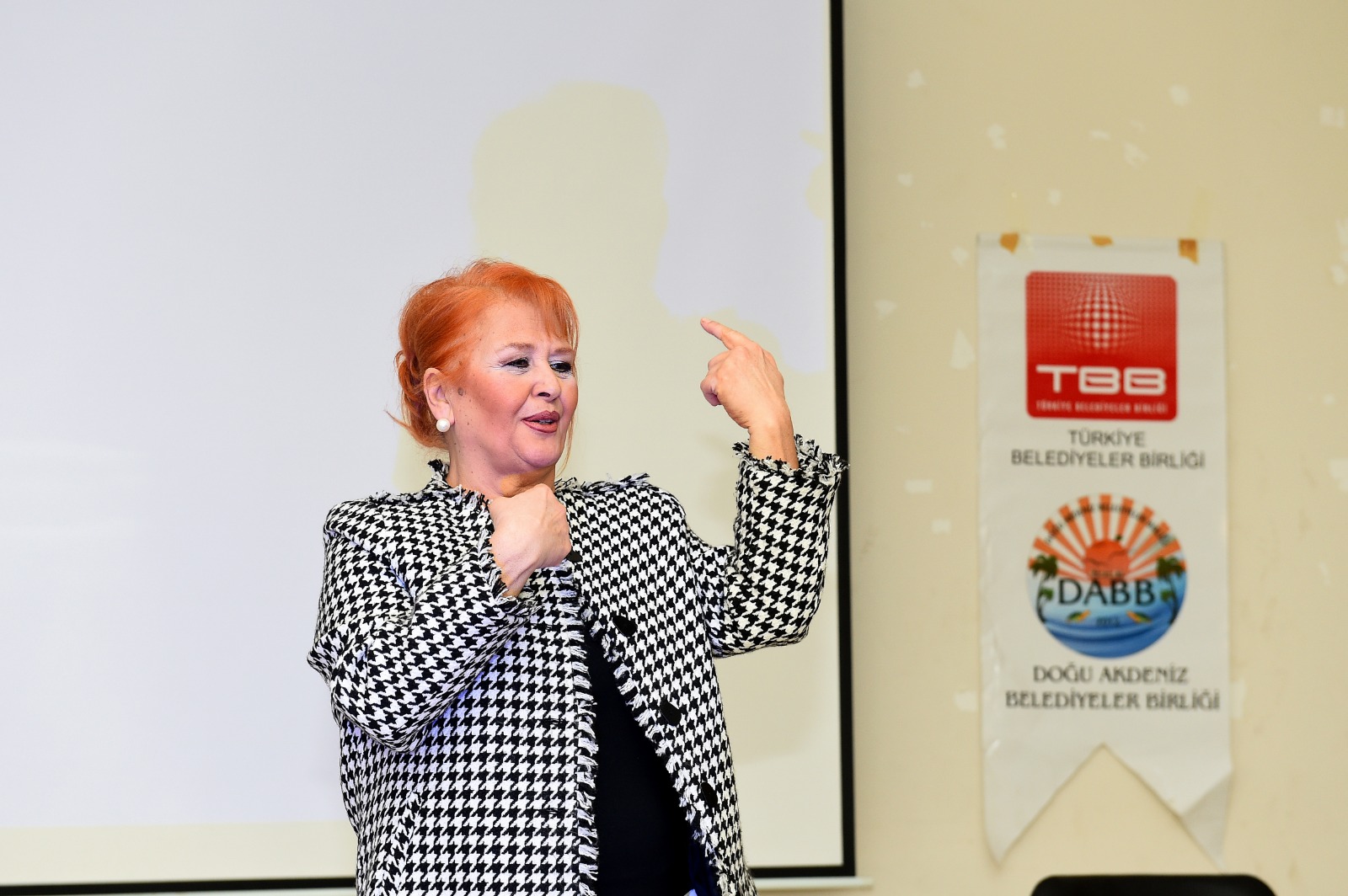 SEYHAN'DA HİZMETTE KALİTE ÖNCELİĞİ