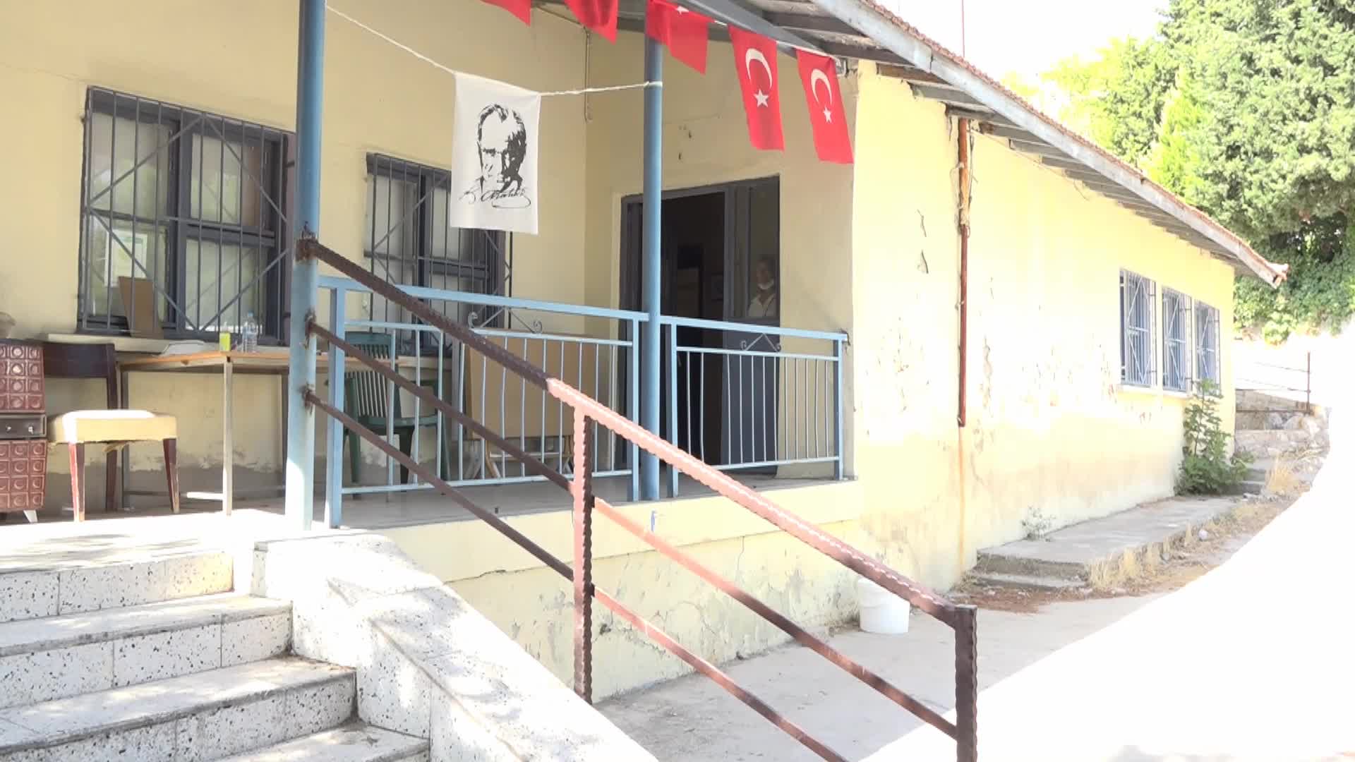BORNOVA’DA ANNE-BABA OKULU