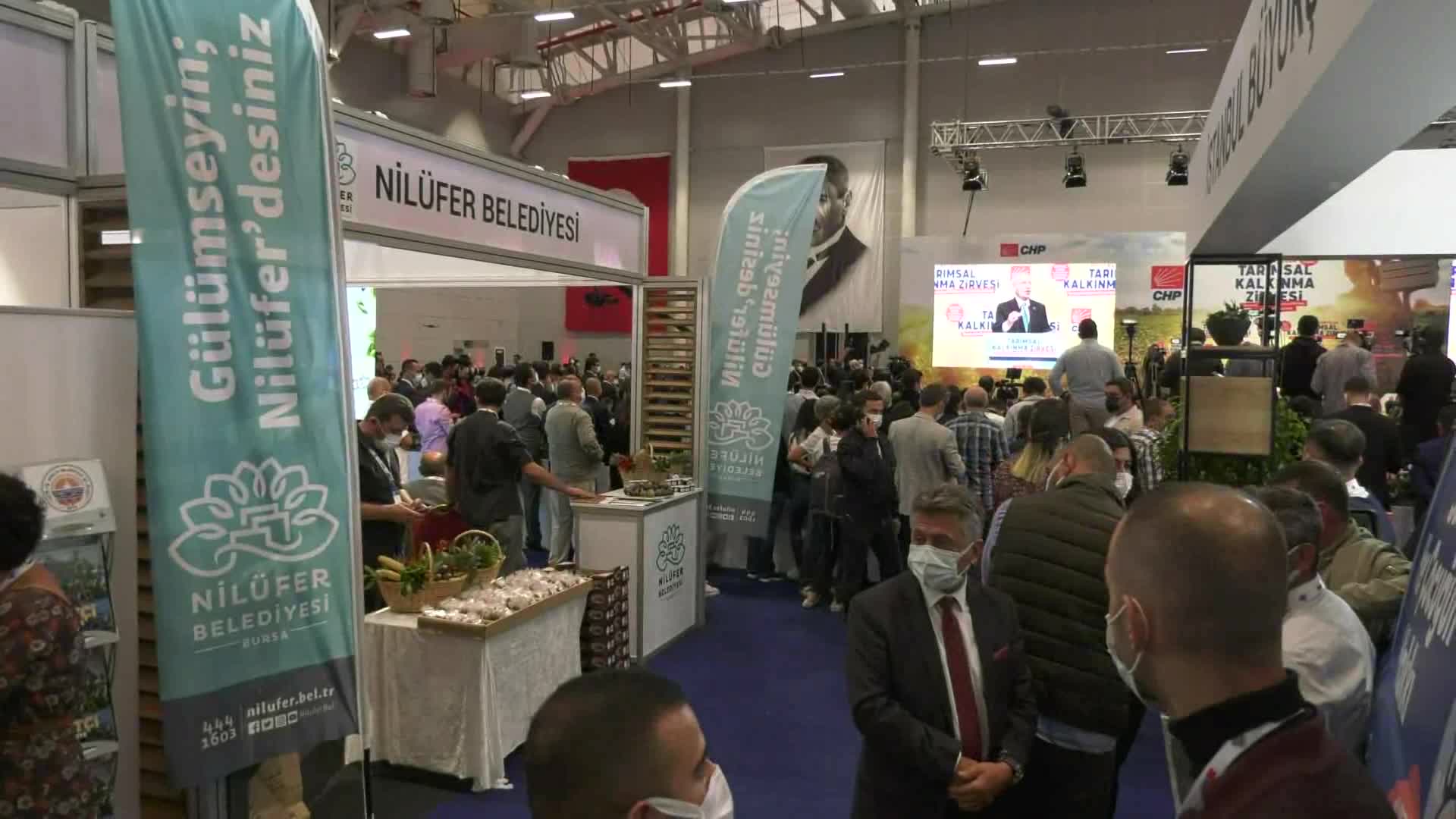 KILIÇDAROĞLU’DAN TARIM ZİRVESİ'NDE NİLÜFER BELEDİYESİ STANDINA ZİYARET