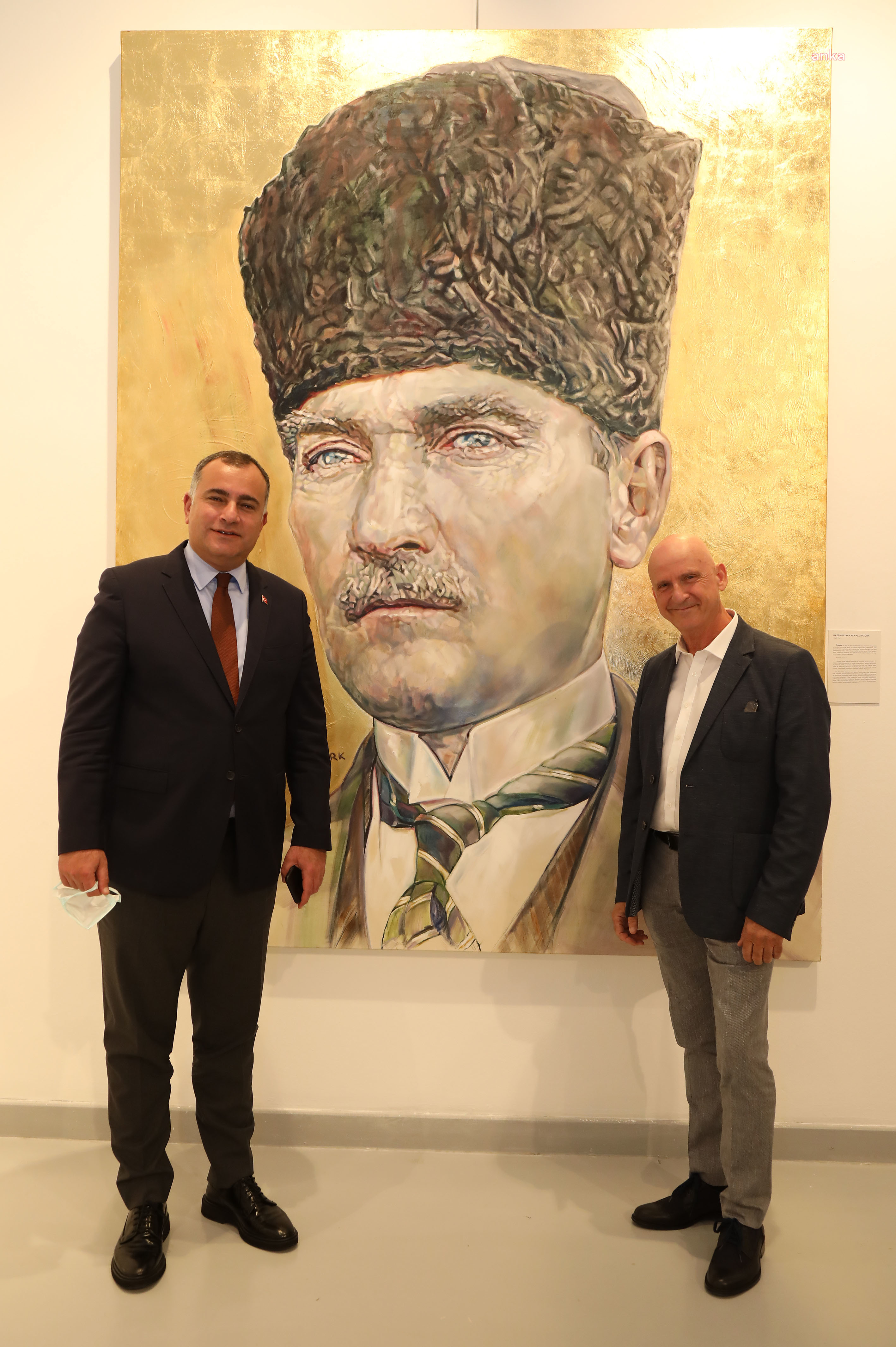 ÇANKAYA'DA SANAT SEZONU DEV PORTRELERLE AÇILDI