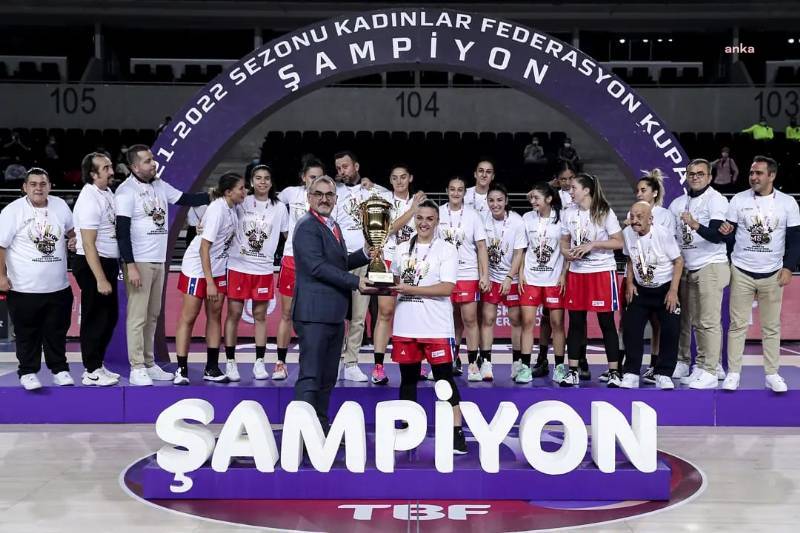 MERSİN BÜYÜKŞEHİR BELEDİYESİ KADIN BASKETBOL TAKIMI FEDERASYON KUPASI'NDA ŞAMPİYON OLDU
