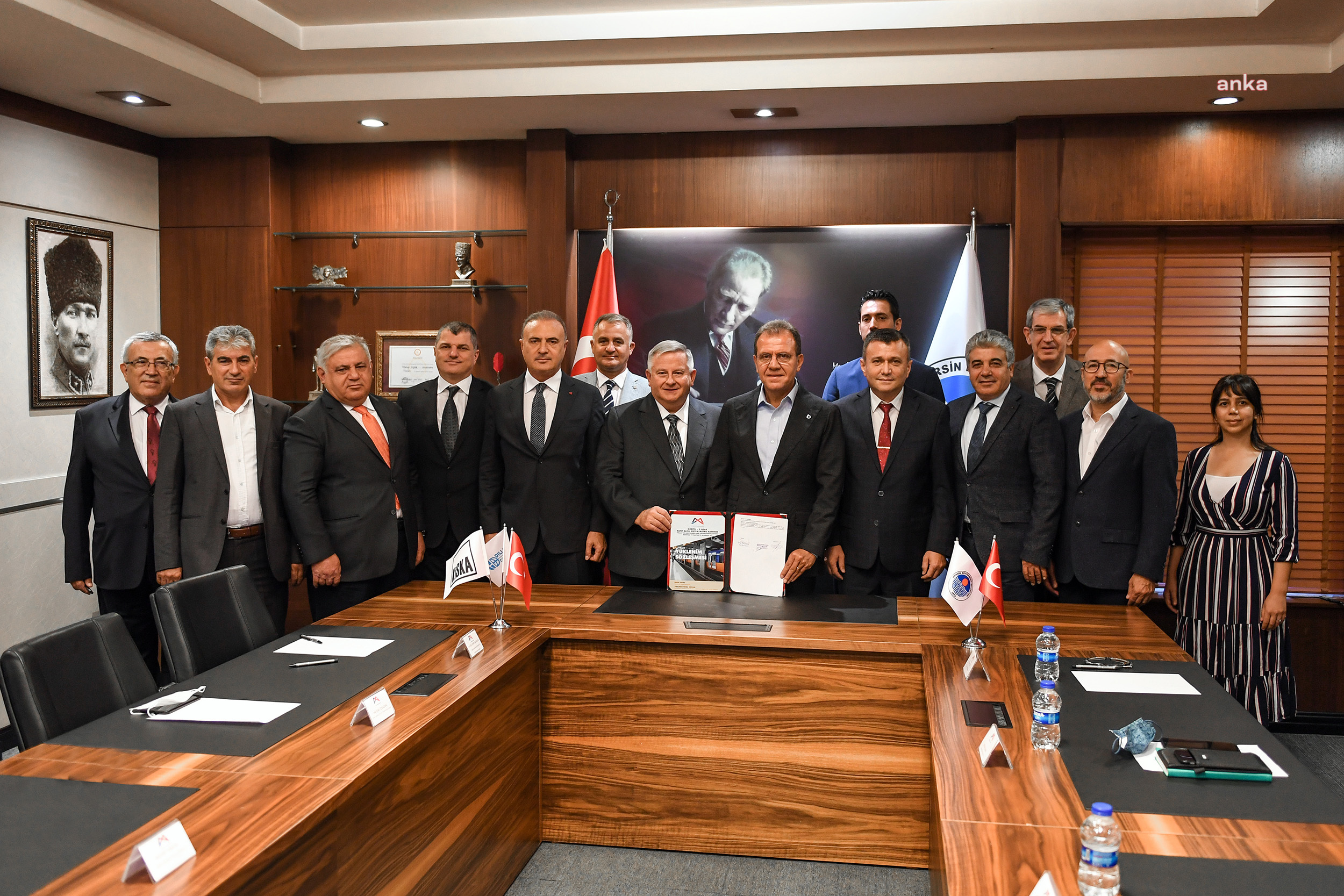 MERSİN'İN METRO PROJESİNDE İMZALAR ATILDI