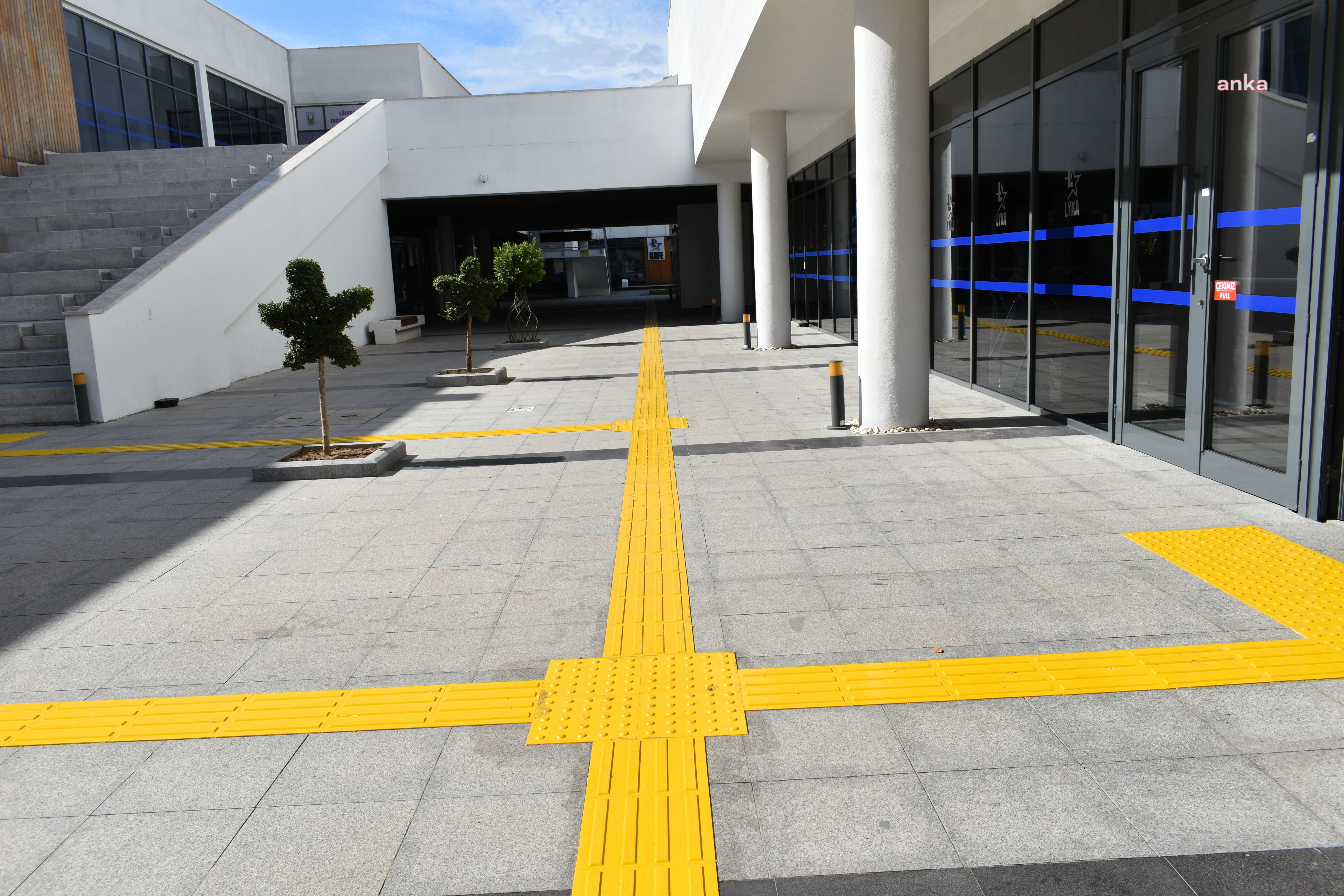 LÜLEBURGAZ'DA TESİSLER ENGELLİLERE UYGUN HALE GETİRİLDİ