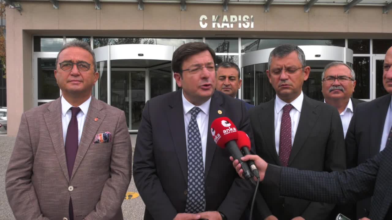 CHP'Lİ ERKEK'TEN, CHP GENEL BAŞKAN YARDIMCISI GÖKÇEN'İN YARGILANDIĞI DAVAYLA İLGİLİ AÇIKLAMA: "FETÖ'NÜN SİYASİ AYAĞINI SORDUĞUMUZ İÇİN..."