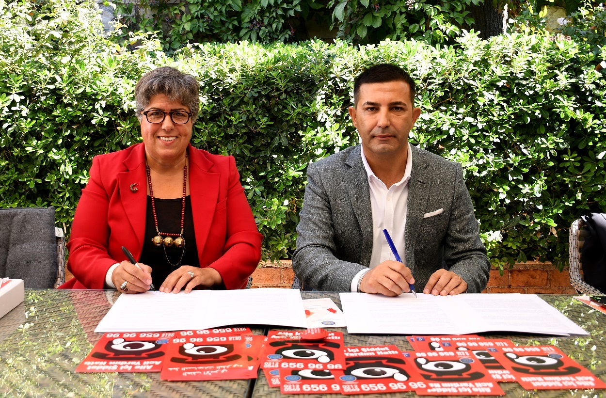 KUŞADASI BELEDİYESİ TÜRKİYE KADIN DERNEKLERİ FEDERASYONU İLE PROTOKOL İMZALADI