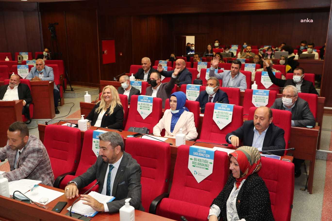 İZMİT BELEDİYE BAŞKANI HÜRRİYET’İN ÜCRETSİZ YURT TALEBİ REDDEDİLDİ