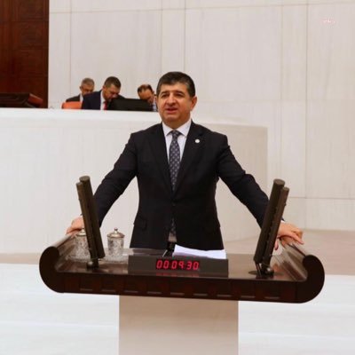 CHP'Lİ ARI: YEREL BASININ CAN SUYU OLAN KAMU İLANLARI KESİLMESİN