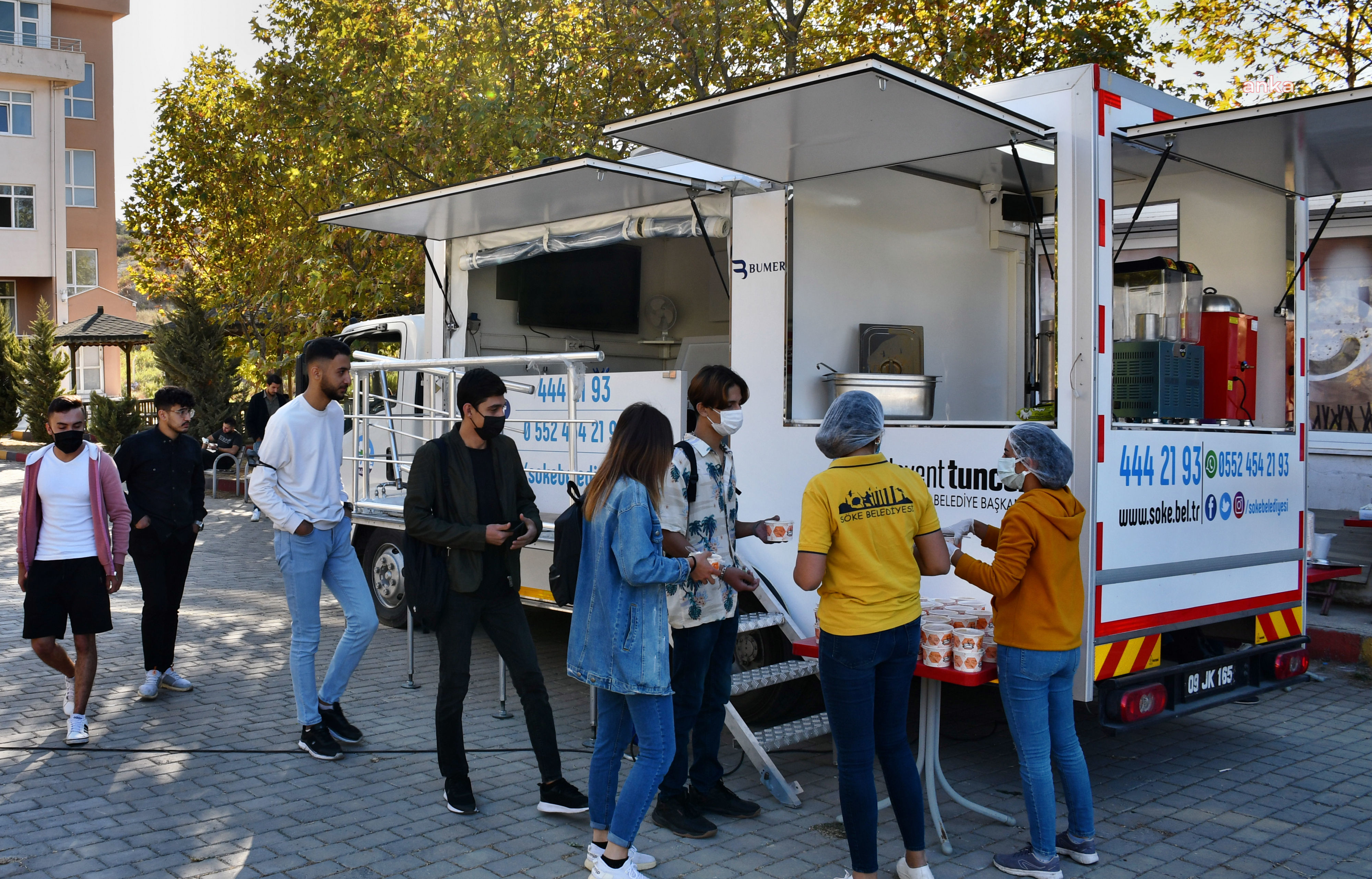 SÖKE BELEDİYESİ’NDEN ÜNİVERSİTE ÖĞRENCİLERİNE SICAK KARŞILAMA