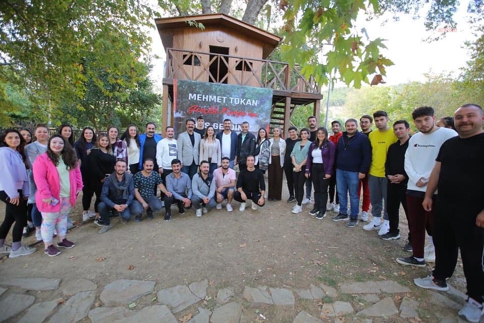 SELÇUK BELEDİYE BAŞKANI SENGEL CHP'Lİ GENÇLERLE BULUŞTU