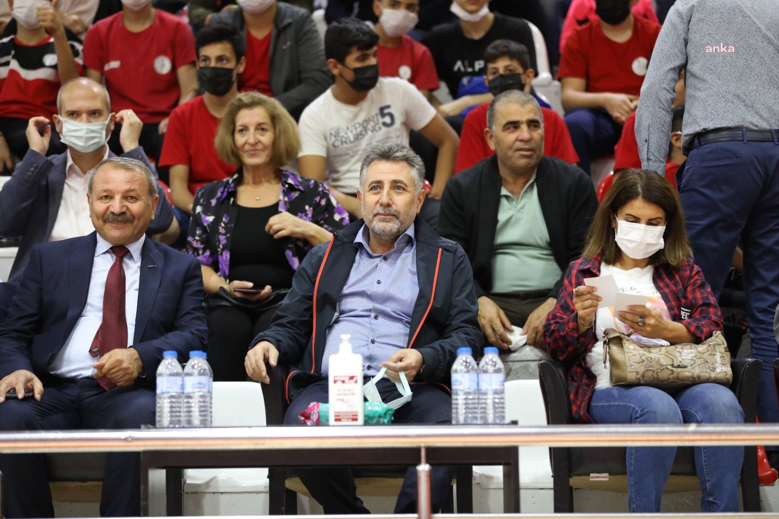 BAYRAKLI'DA KIŞ SPOR OKULLARI AÇILDI