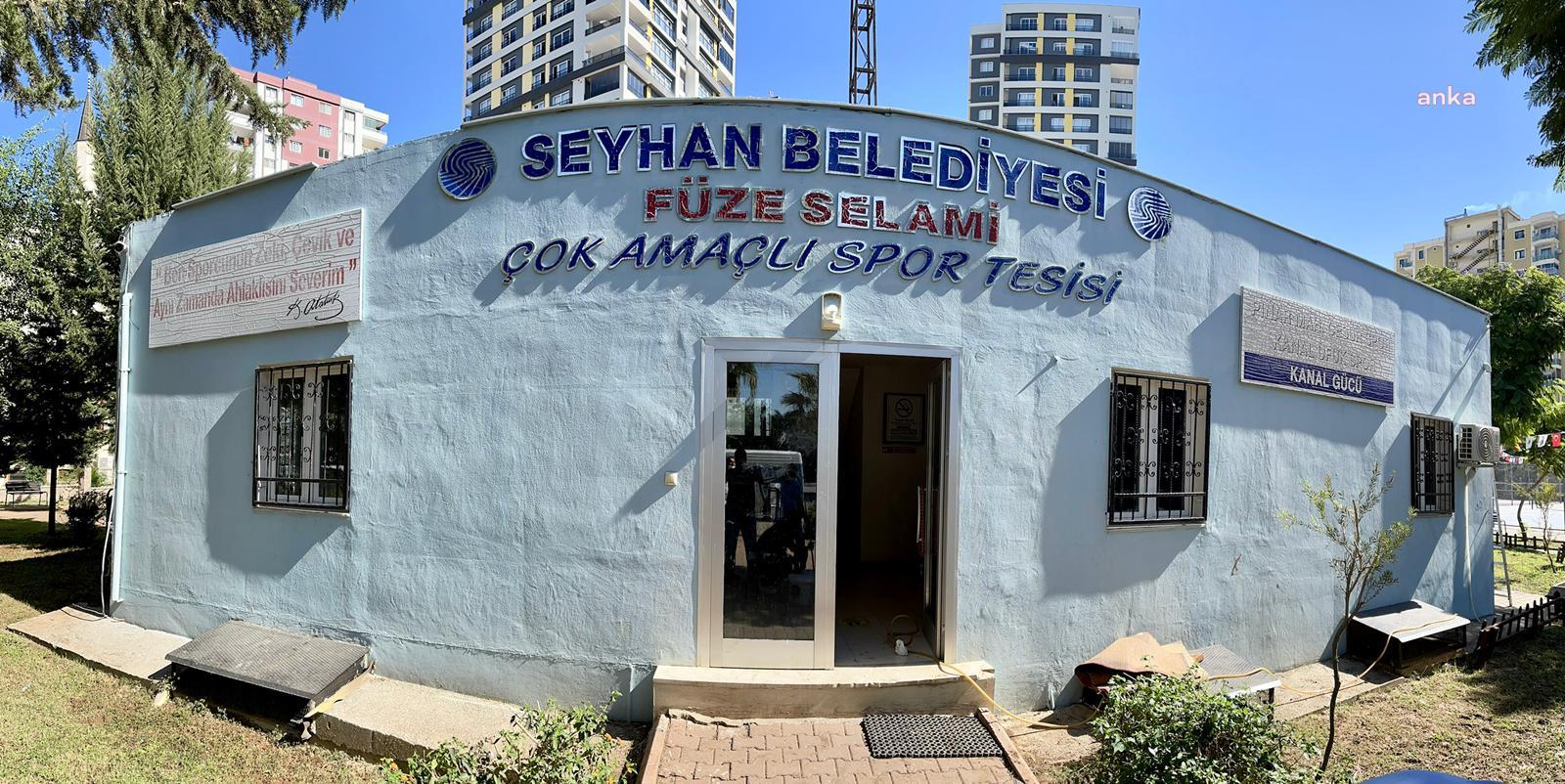 SEYHAN’DAKİ SPOR TESİSLERİ “GENÇLER” İÇİN HAZIRLANIYOR