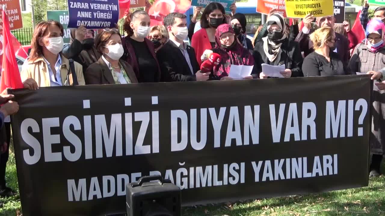 MADDE BAĞIMLISI YAKINLARI: "KADIN BAĞIMLILARI ÇOĞUNLUKLA 'AMATEMLERDE YER YOK' DİYEREK PSİKİYATRİ BÖLÜMLERİNE YATIRIYORLAR"