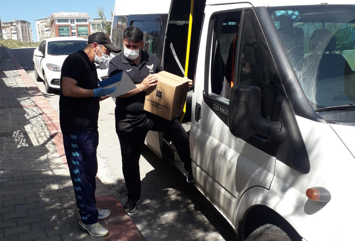 YENİMAHALLE BELEDİYESİ'NDEN VATANDAŞA DESTEK