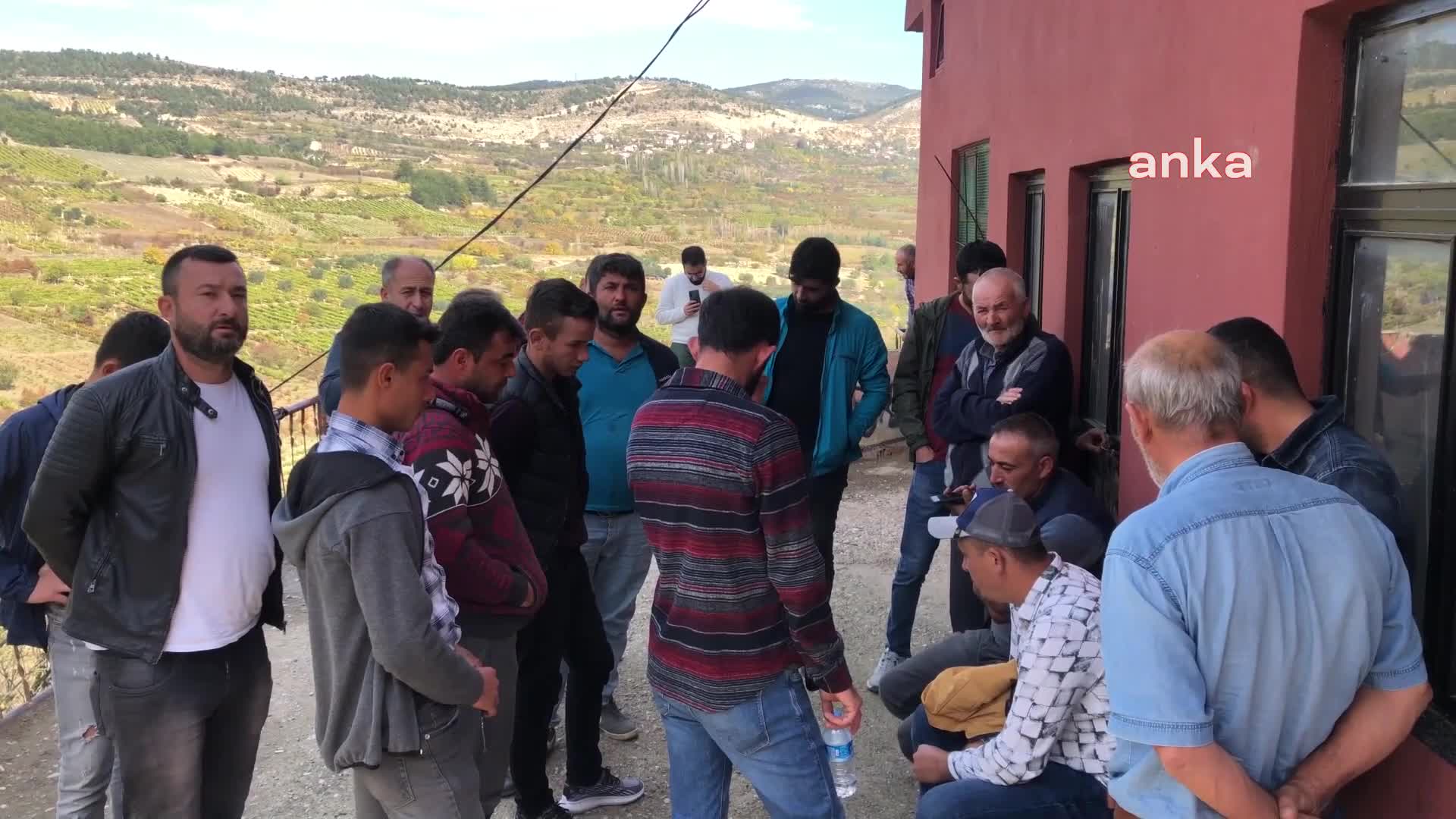 SAKARYALI ÜZÜM ÜRETİCİLERİ 5 MİLYON LİRA DOLANDIRILDI